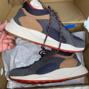 Mens Columbia Pivot Mid Waterproof Hiking Boots 11